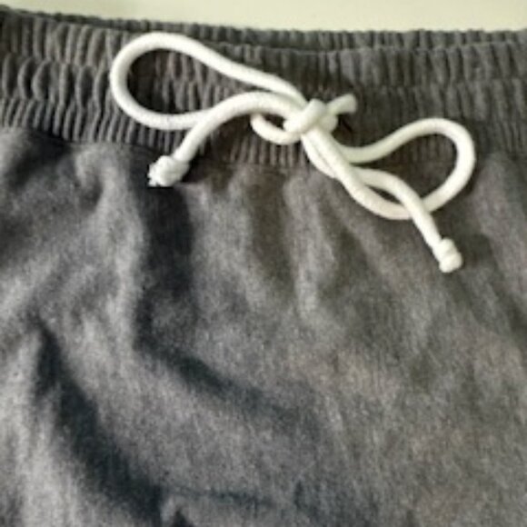 Women's Grey Hollister Sweat Skirt Size Extra Small - Picture 5 of 6